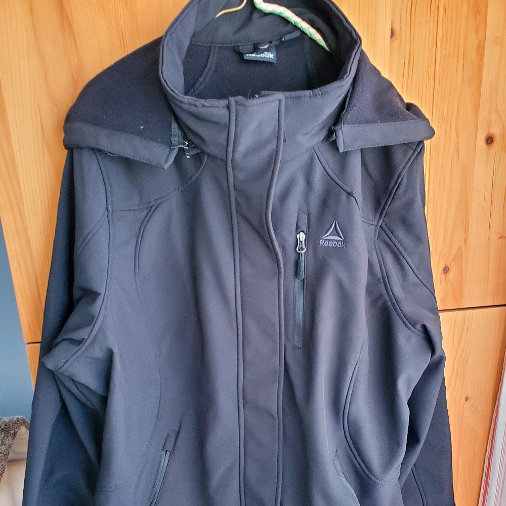 Reebok NWT Women's Black Softshell Hooded Jacket size 1X
